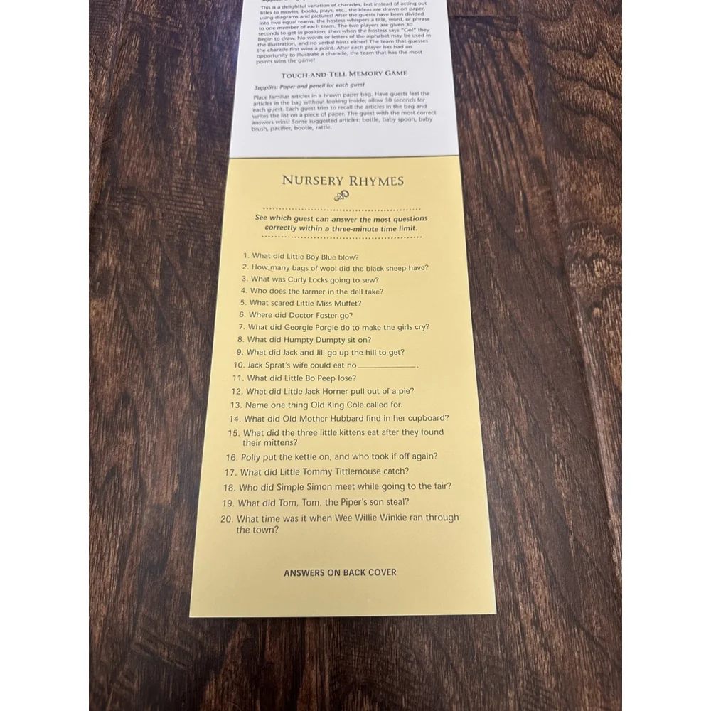 Disney Winnie the Pooh and Pigglet Baby Shower Game Book for 8 guests 21121